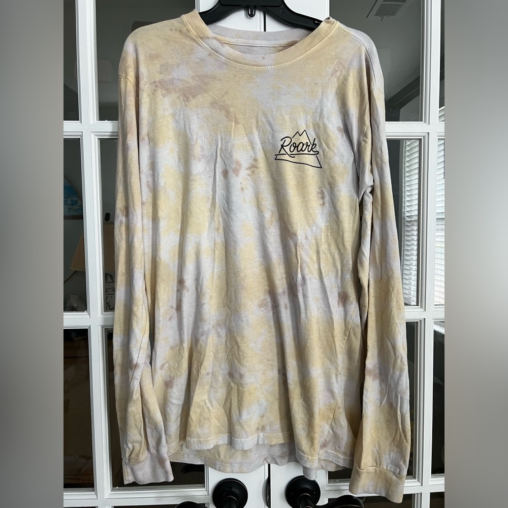 Roark size large Peaking Long Sleeve Premium Tee